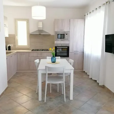 Marea Apartment Tanaunella